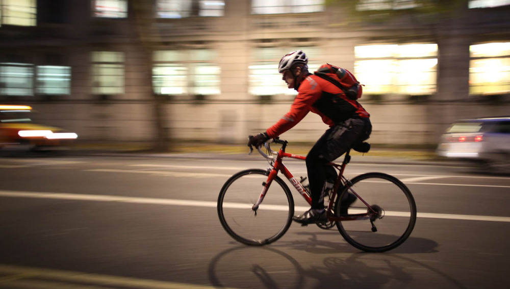 ACTUALIZACIÓN DE SEGURIDAD VIAL PARA CICLISTAS Y OTROS USUARIOS ALTERNATIVOS